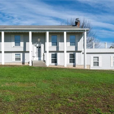 Buy this 5 bed house on 1460 Litchfield Turnpike in Bakerville, New Hartford