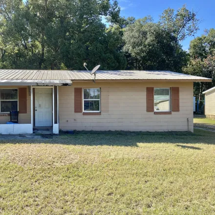 Buy this 3 bed house on 12th Avenue in Welaka, Putnam County