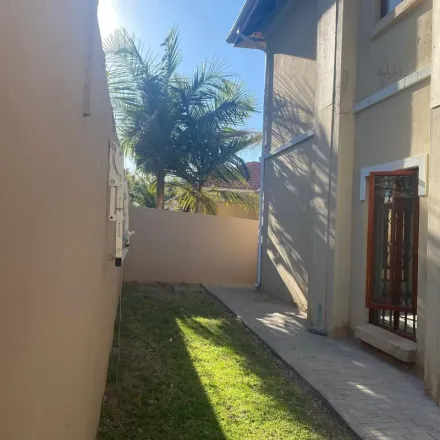 Image 6 - Broadacres, Valley Road, Maroeladal, Randburg, 2055, South Africa - Apartment for rent