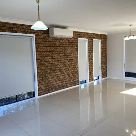Image 7 - Octavia Avenue, Rosemeadow NSW 2560, Australia - Apartment for rent