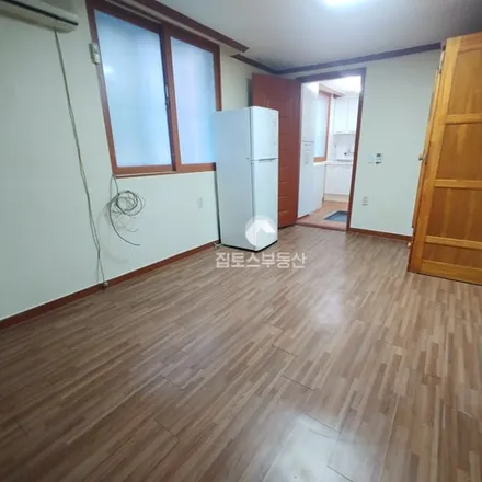 Rent this studio apartment on 서울특별시 서초구 서초동 1302-34