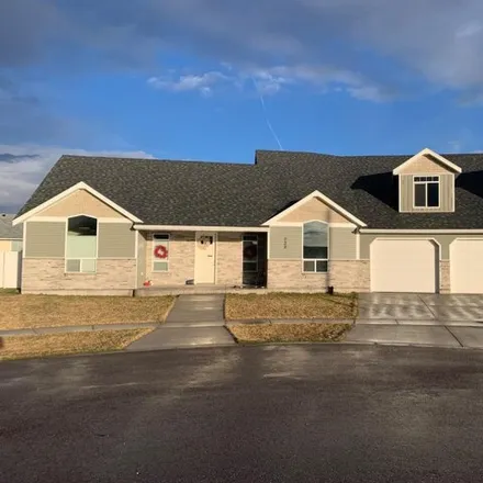 Buy this 3 bed house on 735 Lucy Lane in Chubbuck, ID 83202