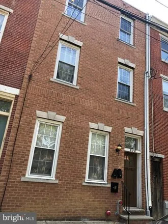 Rent this 2 bed house on 975 North 6th Street in Philadelphia, PA 19140