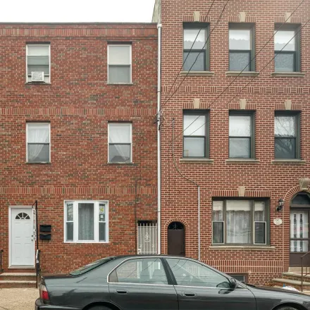 Rent this 2 bed townhouse on Lucky's Last Chance in 848 South 2nd Street, Philadelphia