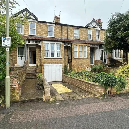 Rent this 3 bed house on Water Eaton Road in Sunnymead, Oxford