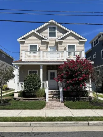 Rent this 5 bed house on 153 North Douglas Avenue in Margate City, Atlantic County