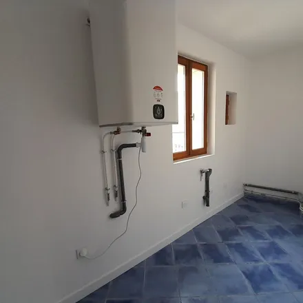 Rent this 3 bed apartment on 427 Chemin des Parpaillons in 84200 Carpentras, France