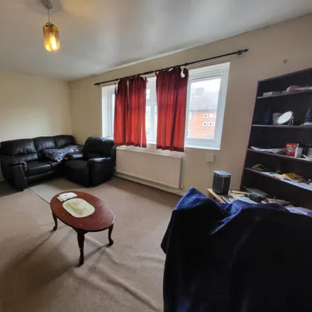 Image 2 - 10 Knowles Place, Manchester, M15 6DA, United Kingdom - Apartment for sale
