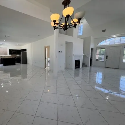 Image 4 - Summerlin Hospital, 657 North Town Center Drive, Las Vegas, NV 89144, USA - House for rent