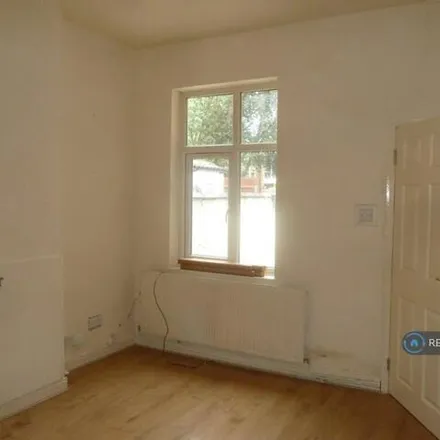 Rent this 1 bed apartment on Cavendish Road in Leicester, LE2 7PJ