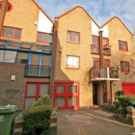 Image 1 - Bywater Place, London, SE16 5NE, United Kingdom - Townhouse for rent