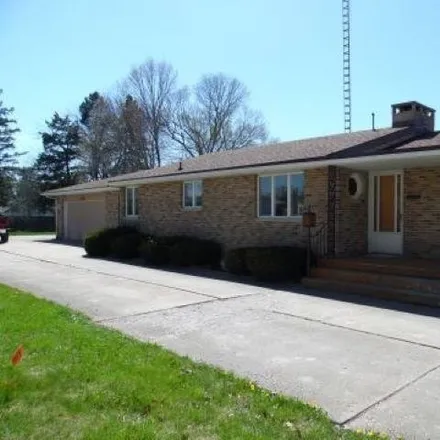 Buy this 2 bed house on 566 East Fulton Street in Farmington, Fulton County