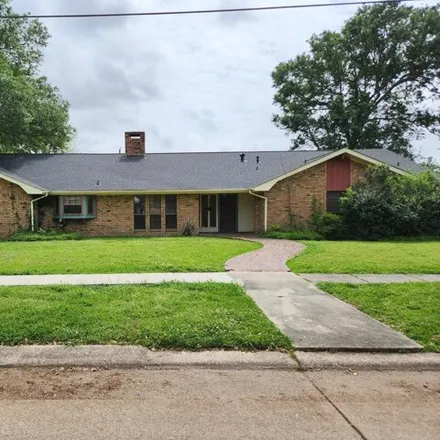 Buy this 3 bed house on 545 East Plaquemine Street in Jennings, LA 70546