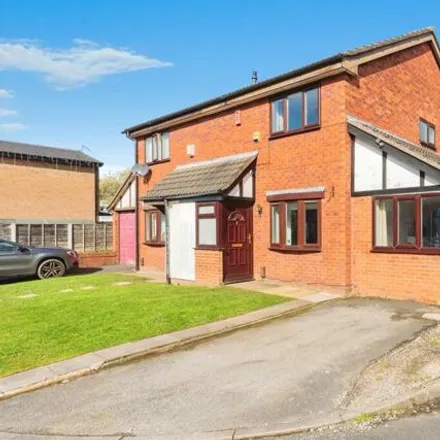 Buy this 3 bed house on Milton Drive in Sale, M33 6JJ