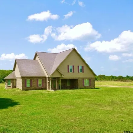 Buy this 5 bed house on 380 County Road 2470 in Mount Pleasant, Texas