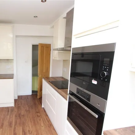 Rent this 2 bed apartment on 6 Donovan Avenue in London, N10 2JX