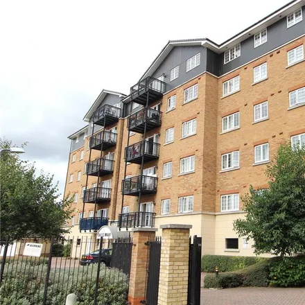 Rent this 2 bed apartment on Imperial Retail Park in Pep&Co, Clifton Marine Parade