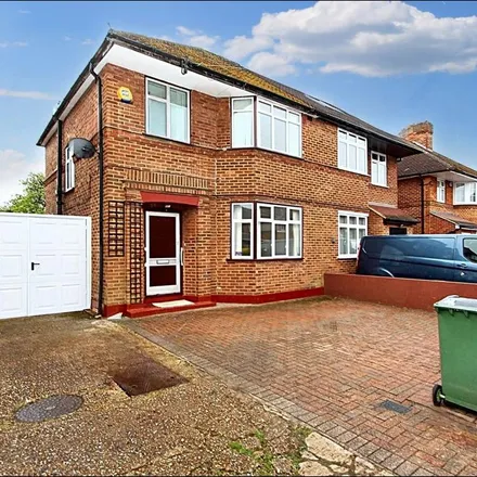Rent this 3 bed duplex on Howberry Close in London, HA8 6TA