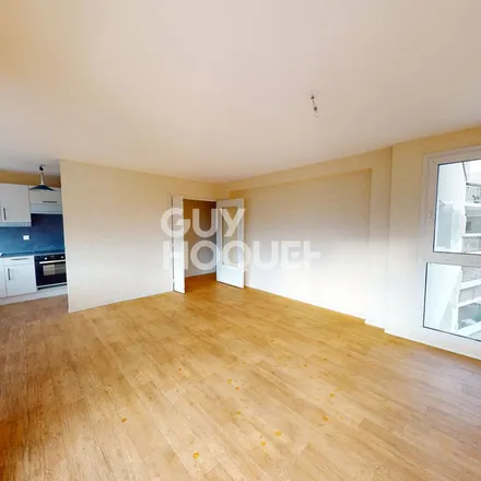 Rent this 3 bed apartment on 100 Rue Nationale in 37000 Tours, France