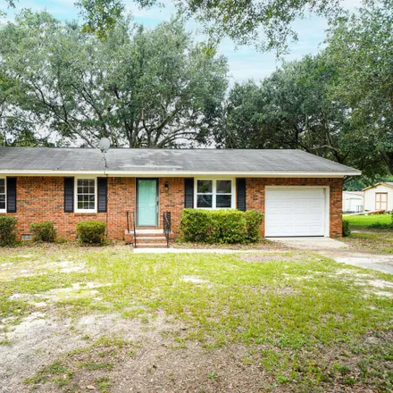 Buy this 3 bed house on 81 Oriole Street in Barnwell, SC 29812