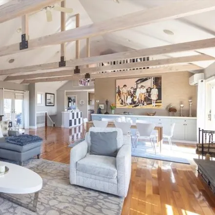 Image 5 - 10 Doc Ryder Drive, Nantucket, MA 02554, USA - House for sale