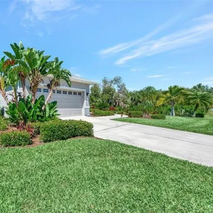 Image 2 - 803 Clear Lake Drive, Sarasota County, FL 34223, USA - House for sale