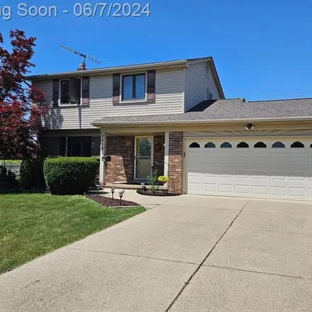 Image 1 - 2919 Fox Hill Dr, Sterling Heights, Michigan, 48310 - House for sale