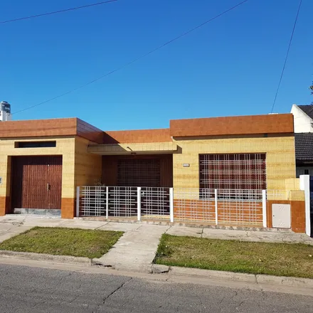 Buy this 3 bed house on Santa María 666 in Partido de Morón, 1708 Morón