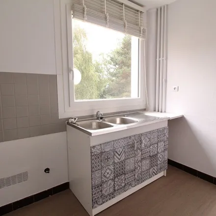 Rent this 1 bed apartment on 55 Rue de Beaulieu in 14000 Caen, France