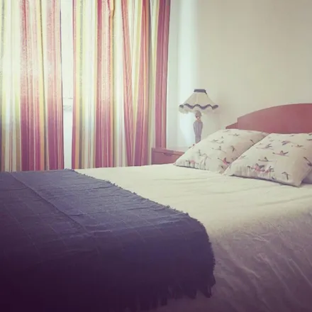 Rent this 1 bed apartment on Av. do Oceano 1N in Avenida do Oceano, 2825-450 Costa da Caparica