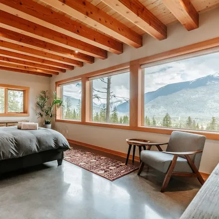 Rent this 5 bed house on Revelstoke in BC V0E 2S0, Canada