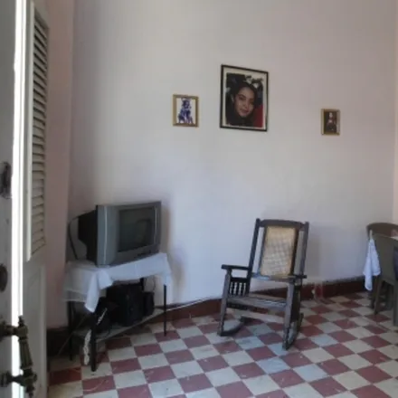 Rent this 1 bed house on Colón