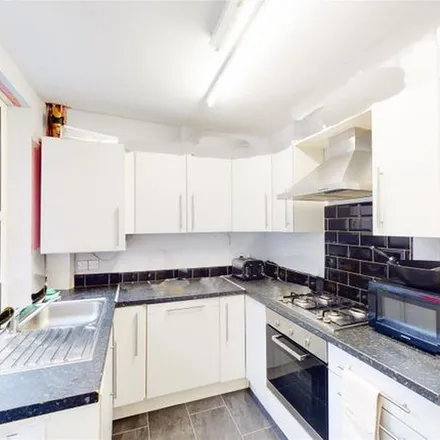 Rent this 5 bed townhouse on Clever Clogs in 412 Sharrow Vale Road, Sheffield