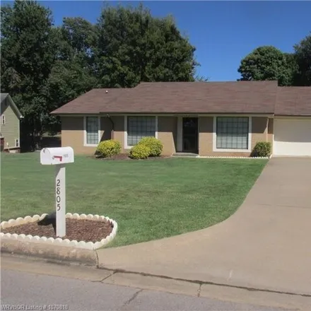 Buy this 3 bed house on 2801 River Ridge Circle in Fort Smith, AR 72903