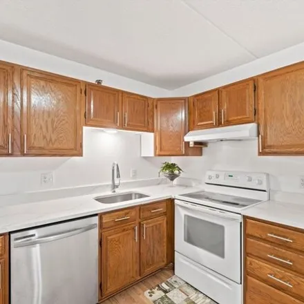 Image 9 - 209 Riverview Avenue, Newton, MA 02166, USA - Condo for sale