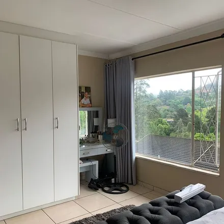 Image 6 - Central Avenue, eThekwini Ward 9, Forest Hills, 3625, South Africa - Apartment for rent