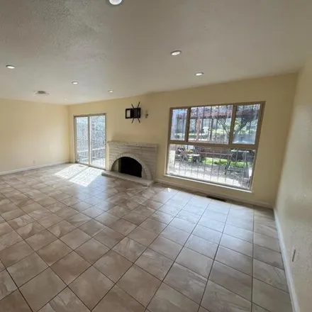 Rent this 4 bed house on 1331 Felton St in San Francisco, California
