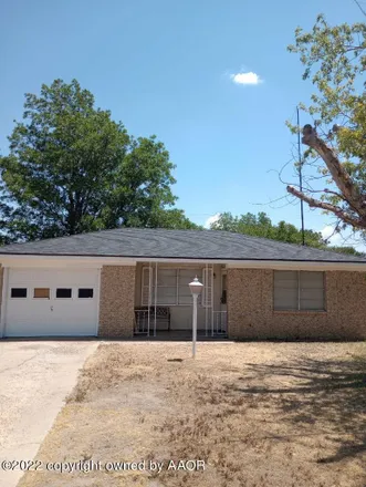 Buy this 3 bed house on 608 Elm Avenue in Dumas, TX 79029