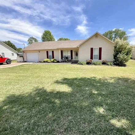 Buy this 4 bed house on Blake Avenue in Dyersburg, TN 38024