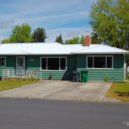 Buy this 3 bed house on 2230 East F Street in Moscow, ID 83843