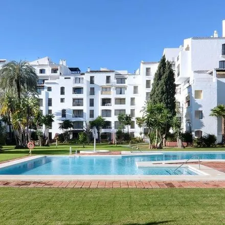 Image 3 - Solo Qui, Calle de la Ribera, 29660 Marbella, Spain - Apartment for rent