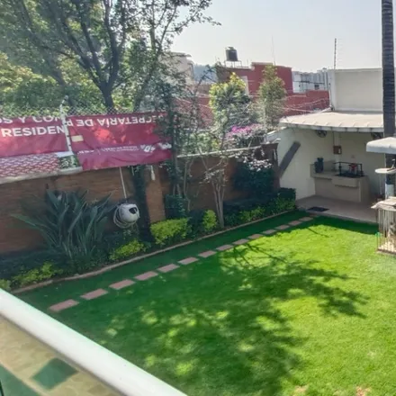 Buy this 5 bed house on Circuito Geógrafos in 53100 Naucalpan de Juárez, MEX