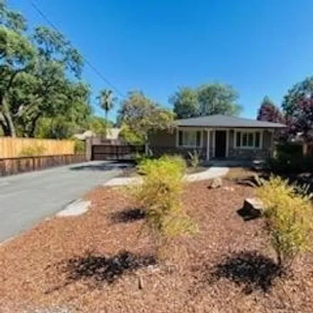 Rent this 3 bed house on 164 Via Del Sol in Walnut Creek, California