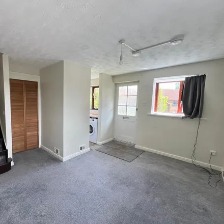 Image 4 - Campbell Close, High Wycombe, HP13 5XT, United Kingdom - Duplex for rent