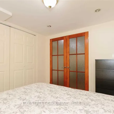 Image 3 - 270 Timberbank Boulevard, Toronto, ON M1W 2S2, Canada - Townhouse for rent