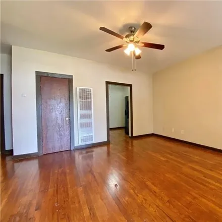 Image 6 - 116 South Krueger Avenue, New Braunfels, TX 78130, USA - House for rent