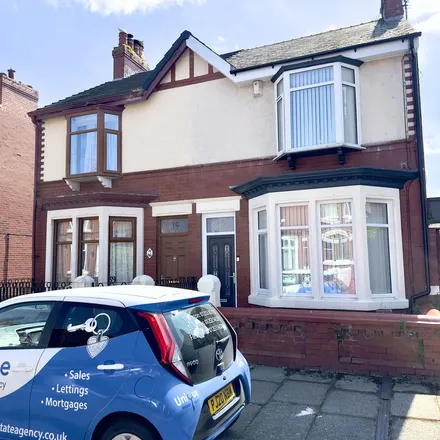 Image 4 - Burns Road, Fleetwood, FY7 6RG, United Kingdom - Duplex for rent