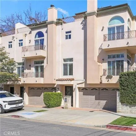 Buy this 4 bed townhouse on 4606 Norwich Avenue in Los Angeles, CA 91403