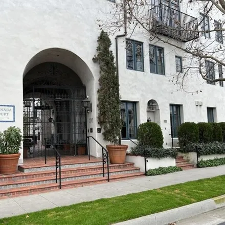 Rent this 2 bed condo on Pasadena Playhouse District in 757 East Union Street, Pasadena