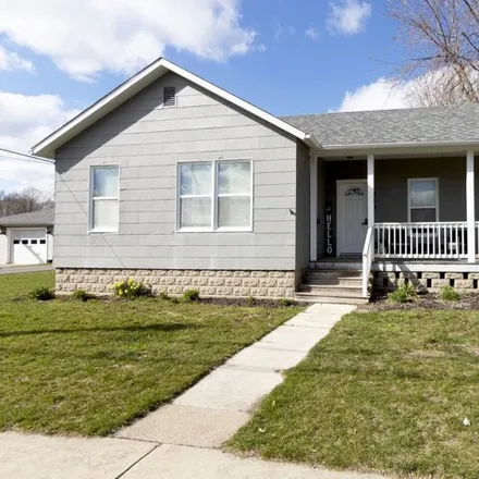 Buy this 3 bed house on 348 West Oak Street in Coal City, Grundy County